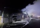Lángolt egy busz a viadukton – VIDEÓ