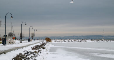 Kilenc év után ismét teljesen befagyott a Balaton