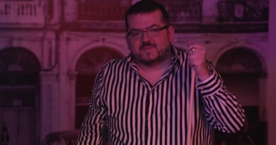 Ütős videóklippel indítja az évet Hársházi Szabi 