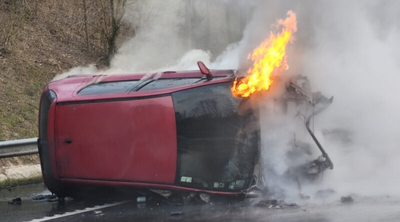 16 tűzesethez és 4 műszaki mentéshez kérték a somogyi tűzoltók segítségét az elmúlt hétvégén