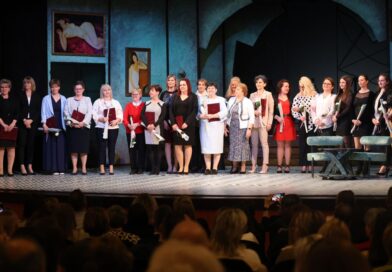 A somogyi ápolókat ünnepelték a Csiky Gergely Színházban.