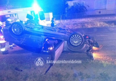 Árokba hajtott, majd felborult egy autó Csombárdon