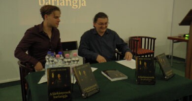 Barlangok mélye és sárkányok titkai: Könyvbemutató Marcaliban