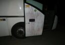 A buszsofőrön, és a buszon vezette le dühét három férfi Böhönyén.