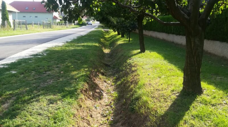 FELHÍVÁS – Közterületen a vegyszeres gyomirtás tilos